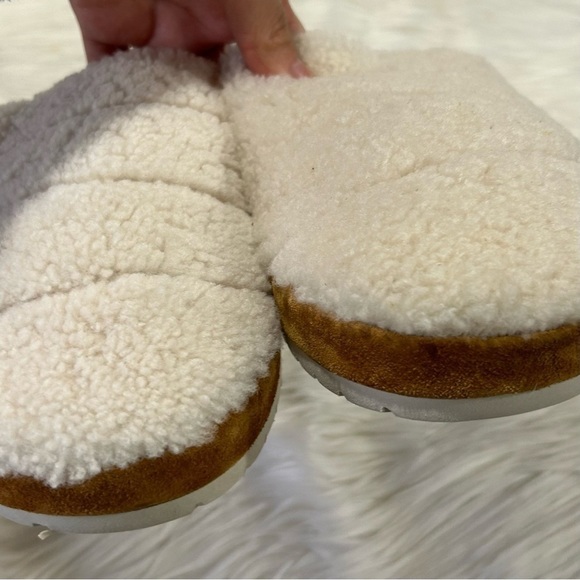 Vince‎ Loni Shearling Leather Slippers in Turtledove 37 - Picture 6 of 9